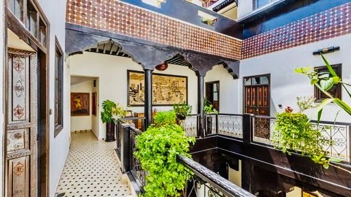 Master bedroom with en-suite bathroom