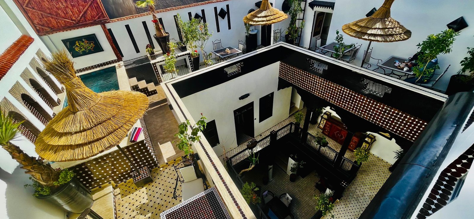 Infinity pool overlooking Tuscan hills