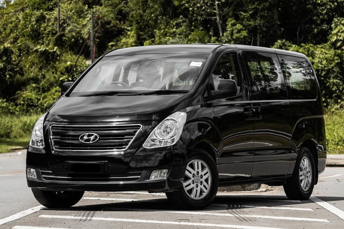 Mercedes-Benz Sprinter Van